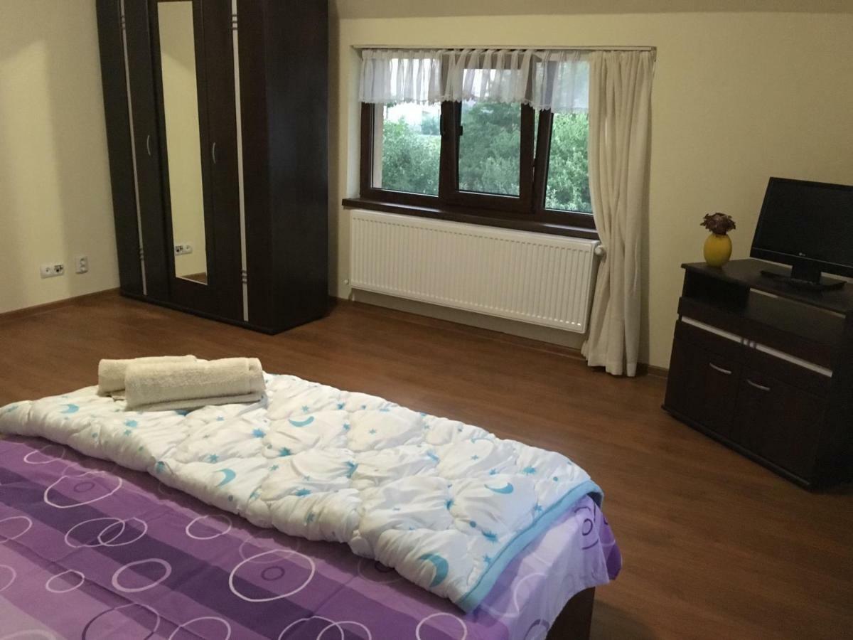 Casa In Zona Linistita, Campia Turzii Villa Bagian luar foto