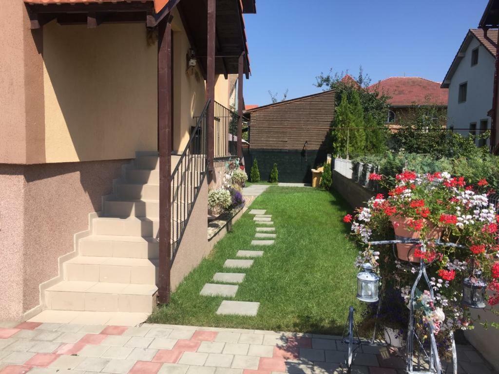 Casa In Zona Linistita, Campia Turzii Villa Bagian luar foto